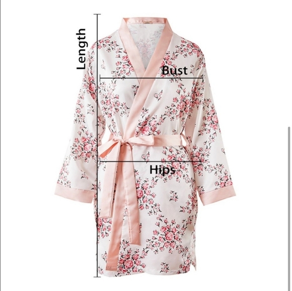 Morgan Lane Allie Robe In White Floral - Picture 3 of 5